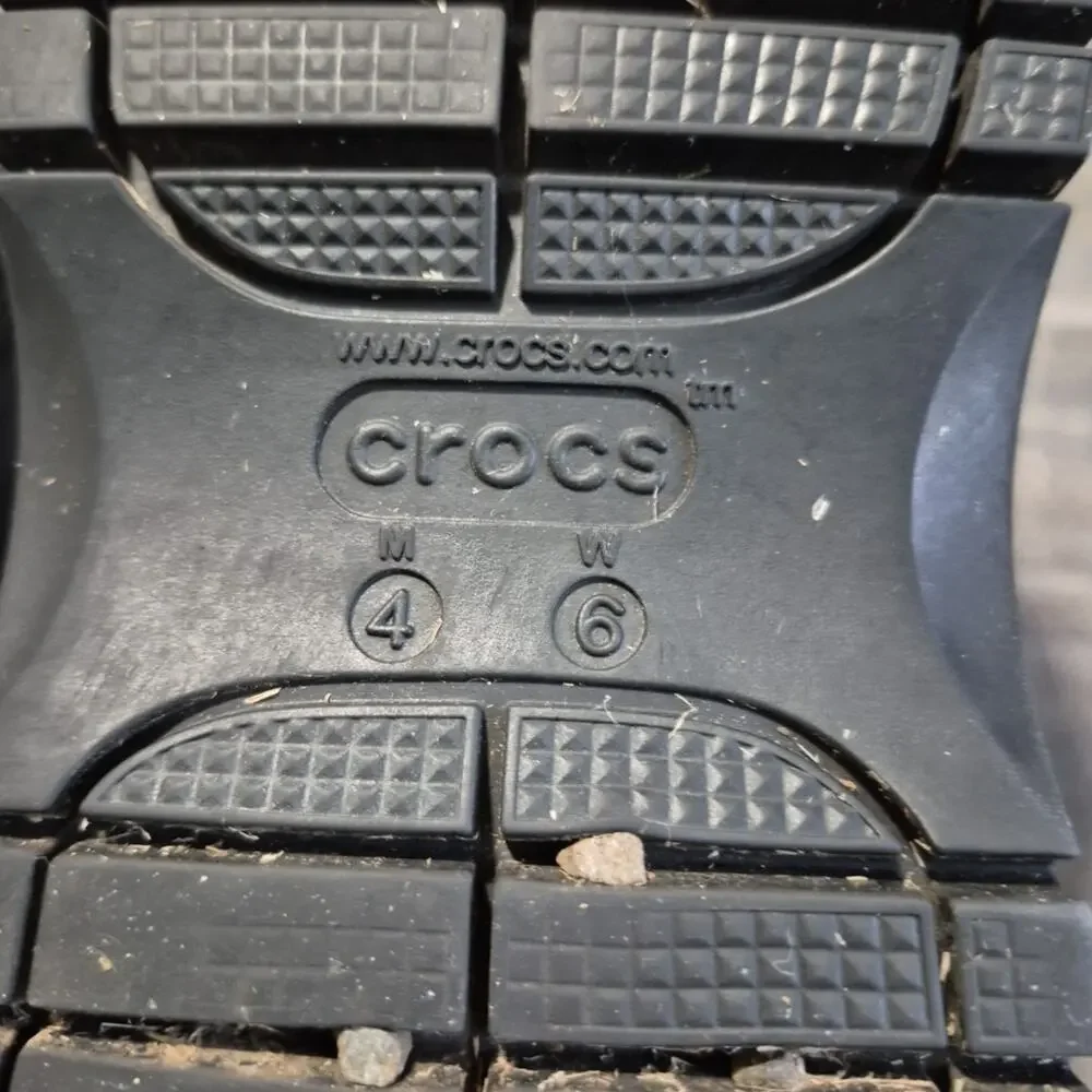 Crocs Mega Crush Clogs Black Unisex Men 4 Womens 6 Platform Shoes Slip On Garden